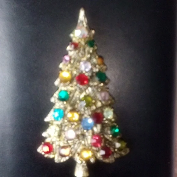 Vintage Gold Christmas Tree Brooch with Multicolor Gems - Picture 4 of 4